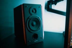 connect roku to projector audio soundbar